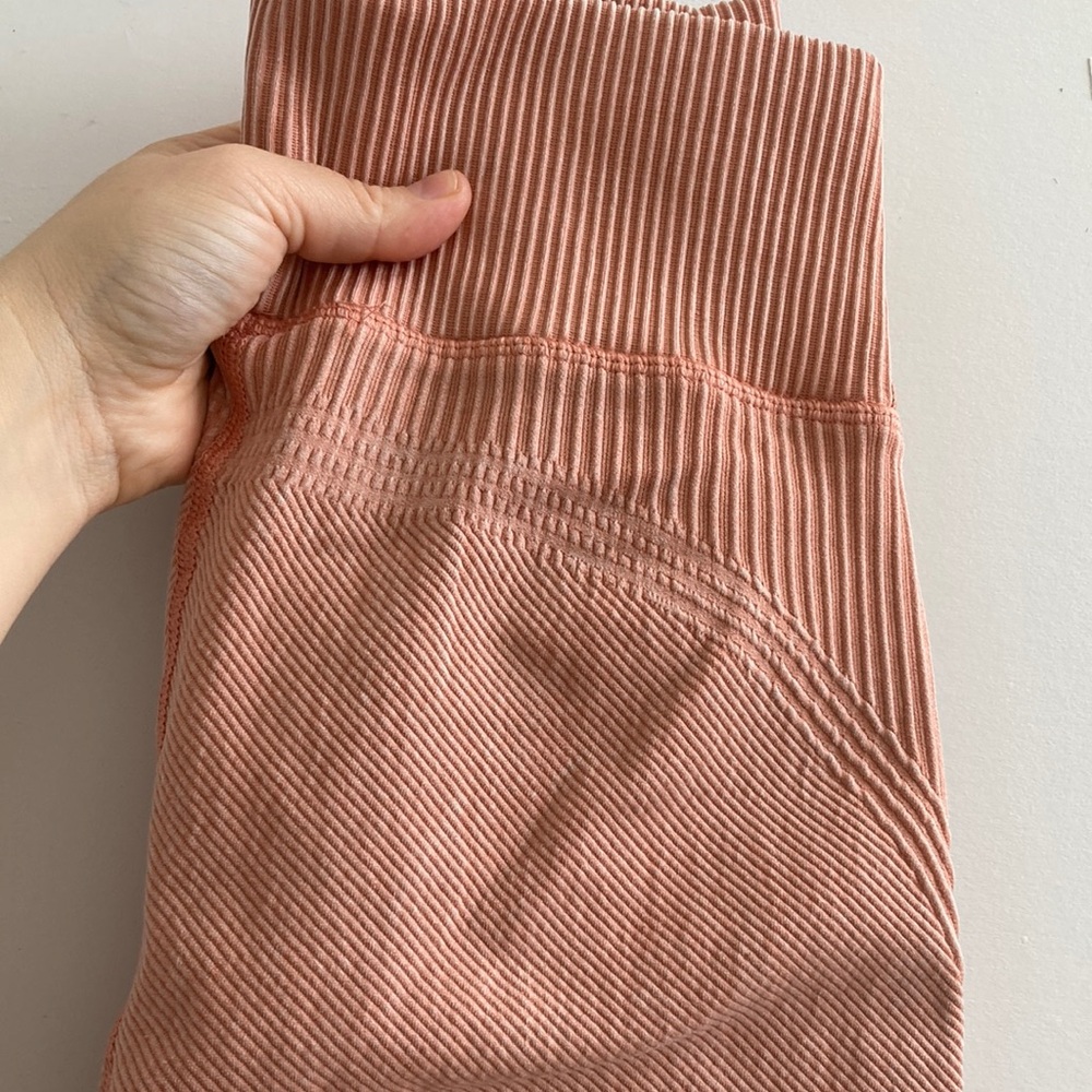 Offline by Aerie NWOT M Women’s Ribbed Orange Leggings
